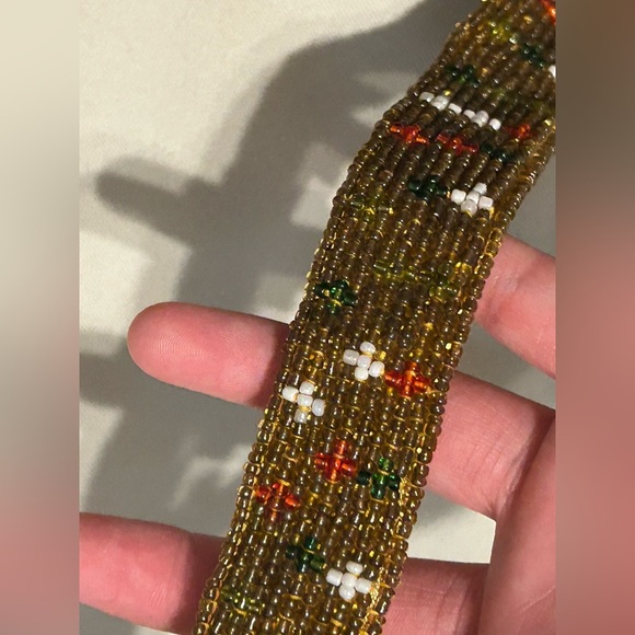 Unique Handcrafted Golden Beaded Purse - Picture 2 of 13